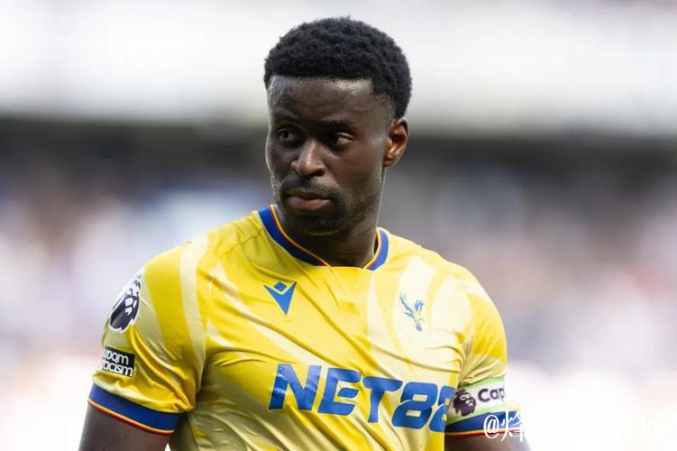 泰晤士:格伊成为曼城后防补强头号目标,准备明夏大幅换血 泰晤士:格伊成为曼城后防补强头号目标,准备明夏大幅换血