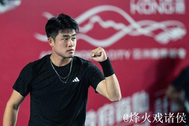 香港赛吴易昺横扫晋级次轮 黄泽林双打开门红 香港赛吴易昺横扫晋级次轮 黄泽林双打开门红